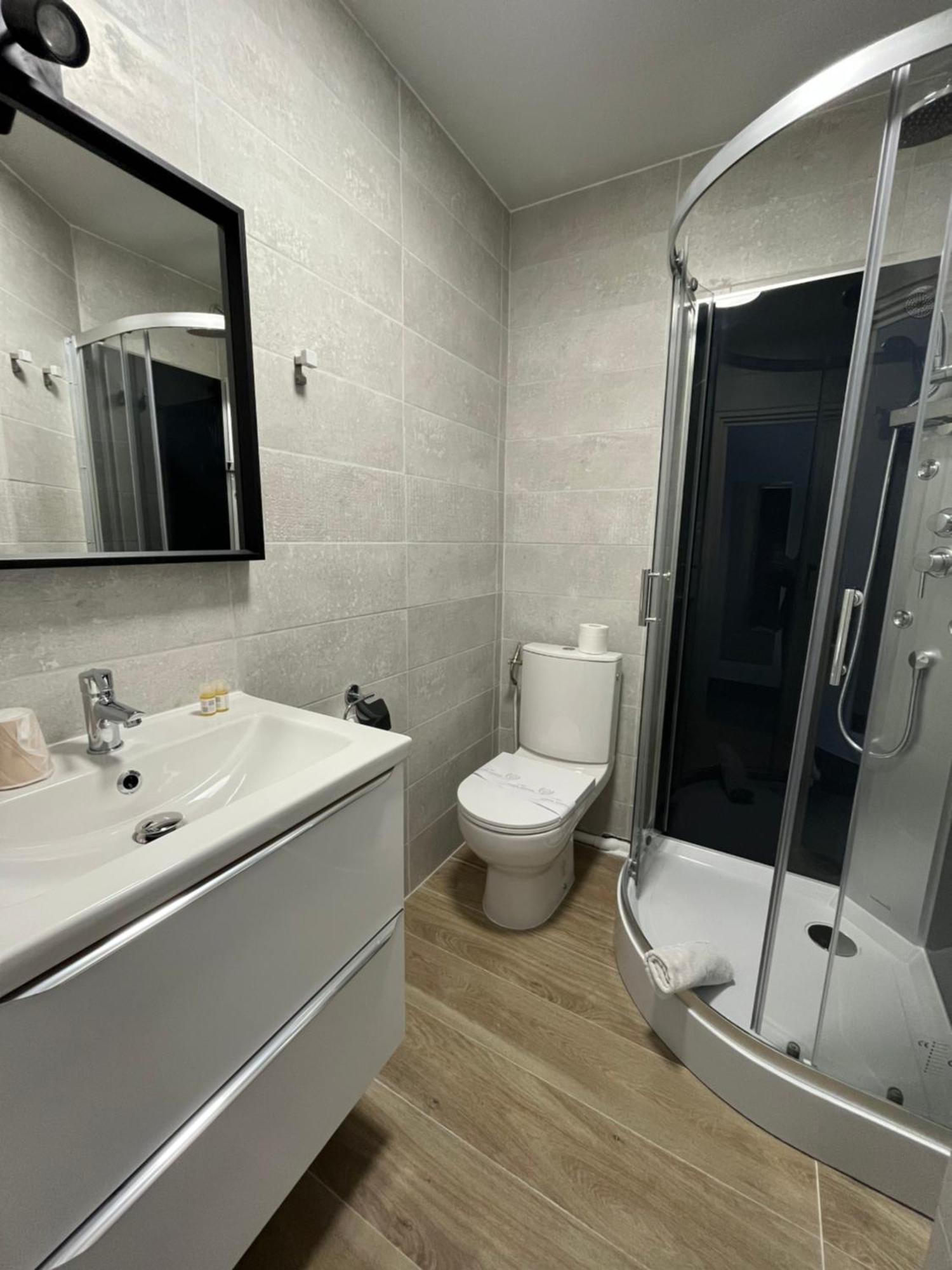 Hotel Agena Brest Eksteriør billede